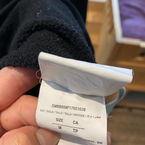 Main Label - Picture 4 of 6